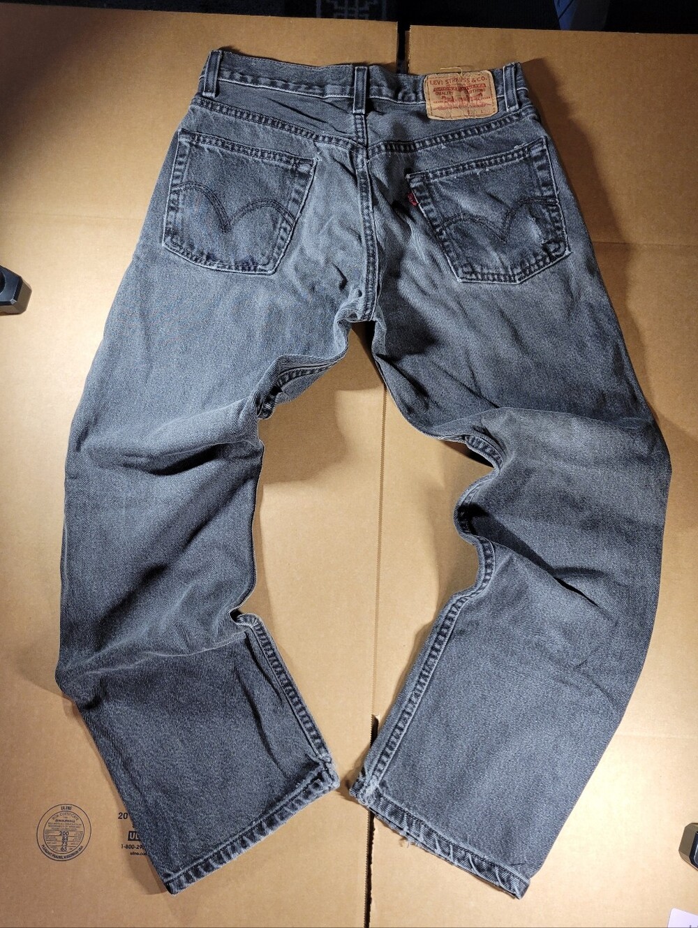Vintage Levi's Men's Washed Gray Regular fit Jeans distressed